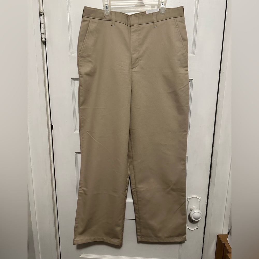 New Girls Flynn O’Hara Uniforms Khaki Slacks Wrinkle & Stain Resistant W32/L29